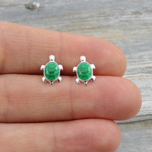 Green turtle post - green,